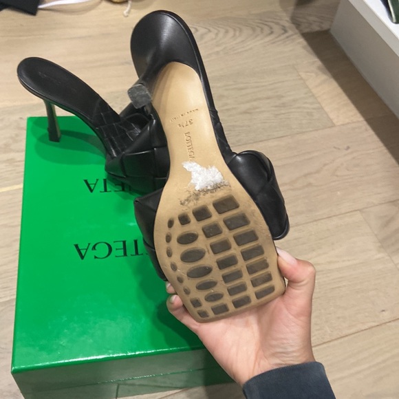 Bottega Veneta Black Lido Mule size 37.5 - Picture 3 of 7